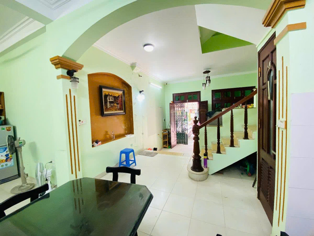 BÁN CĂN 65M-3 TẦNG HƠN 22 TỶ Ở TRUNG TÂM - LÔ GÓC - NGÕ NÔNG - GẦN PHỐ - CỰC THOÁNG - KINH DOANH