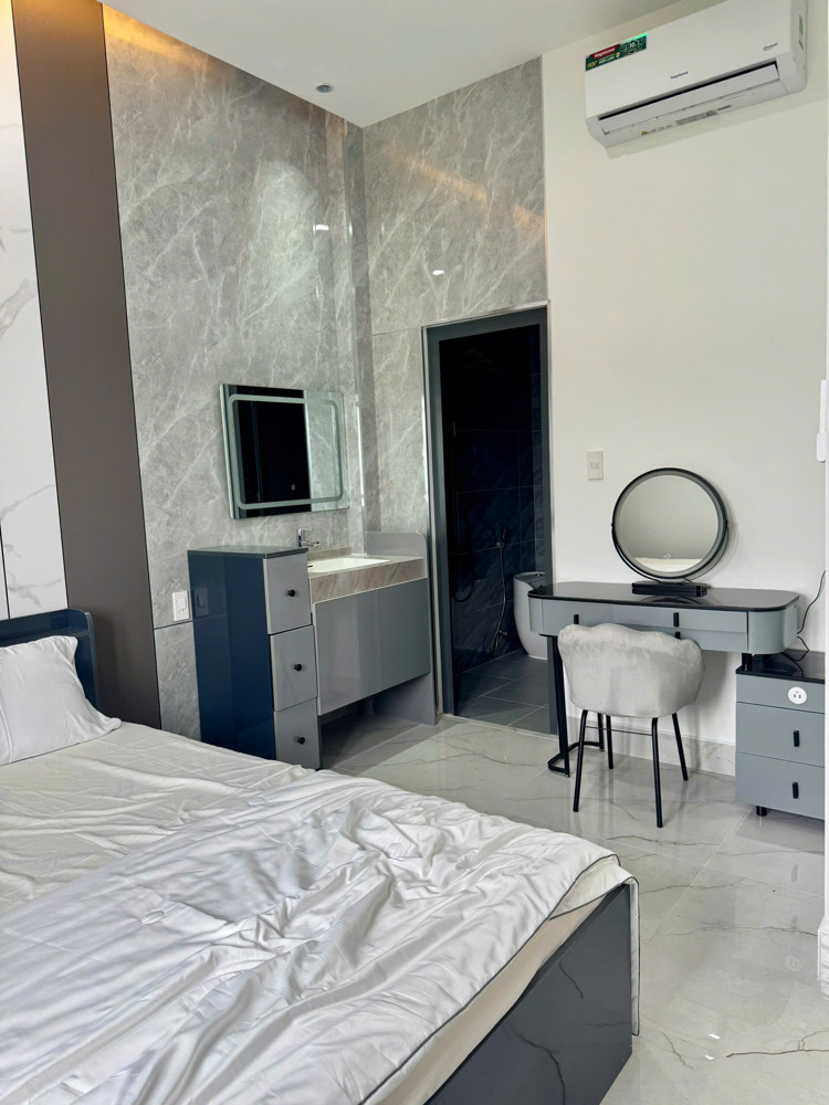 BÁN NHÀ MƠI LÔ GÓC SHR 2 TẦNG 10x14M NGUYỄN THỊ THẢNH THỚI TAM THÔN HÓC MÔN HẺM XE TẢI