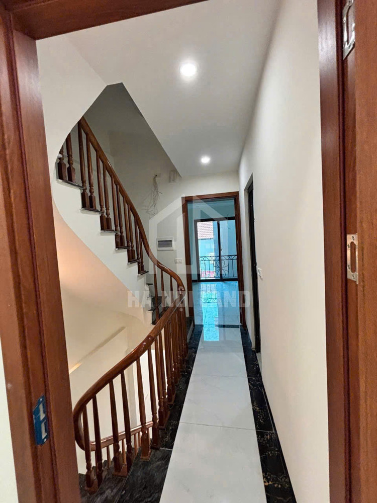 LAI XÁ 46M NHÀ 4 TẦNG MỚI TINH .
VỊ TRÍ NẰM BÊN CẠNH CÁC KHU ĐÔ THỊ LỚN.GẦN CÁC TRƯỜNG ĐẠI HỌC