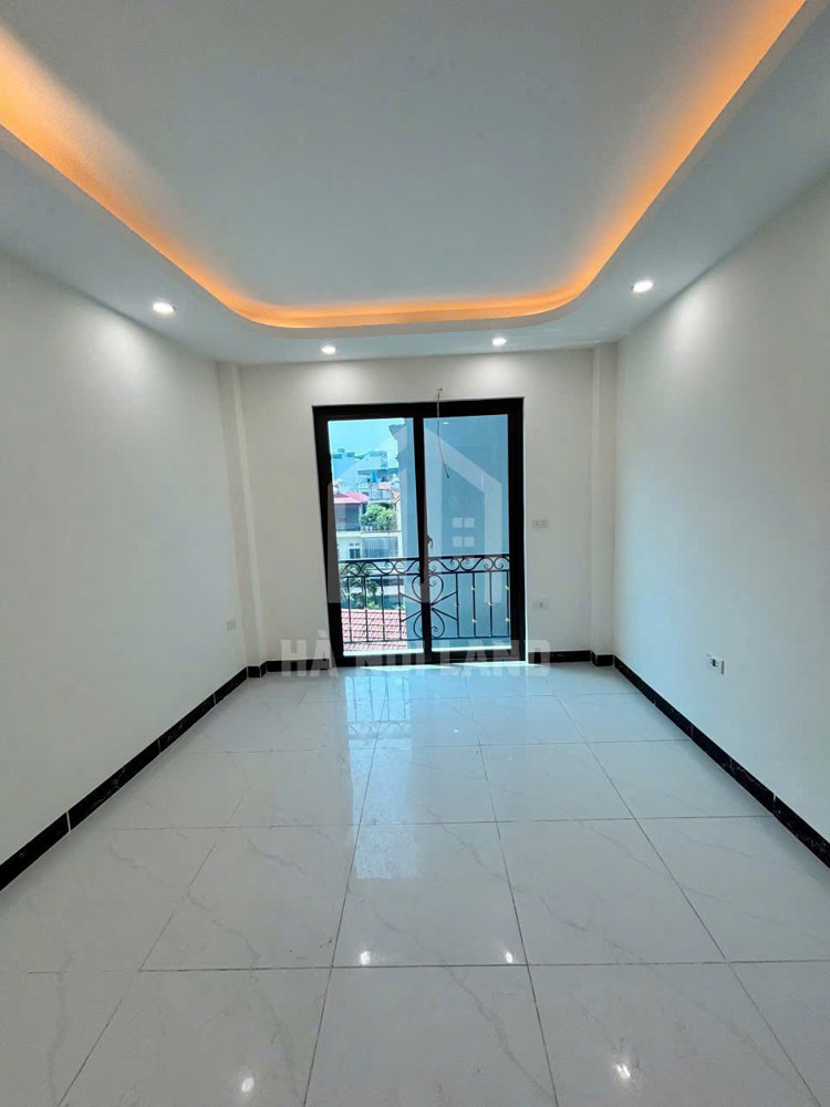 LAI XÁ 46M NHÀ 4 TẦNG MỚI TINH .
VỊ TRÍ NẰM BÊN CẠNH CÁC KHU ĐÔ THỊ LỚN.GẦN CÁC TRƯỜNG ĐẠI HỌC