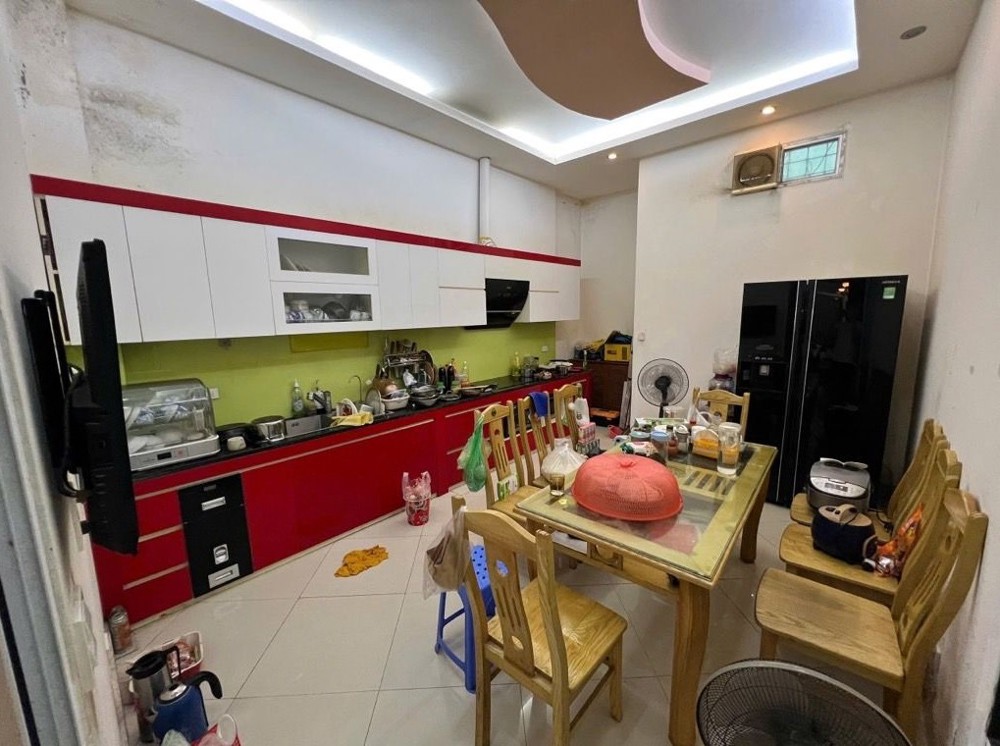 Bán nhà Nguyễn Chí Thanh_giá đầu tư_ô tô đỗ cửa_ngõ thông tứ tung_55m2_giá chào 9,8 tỷ