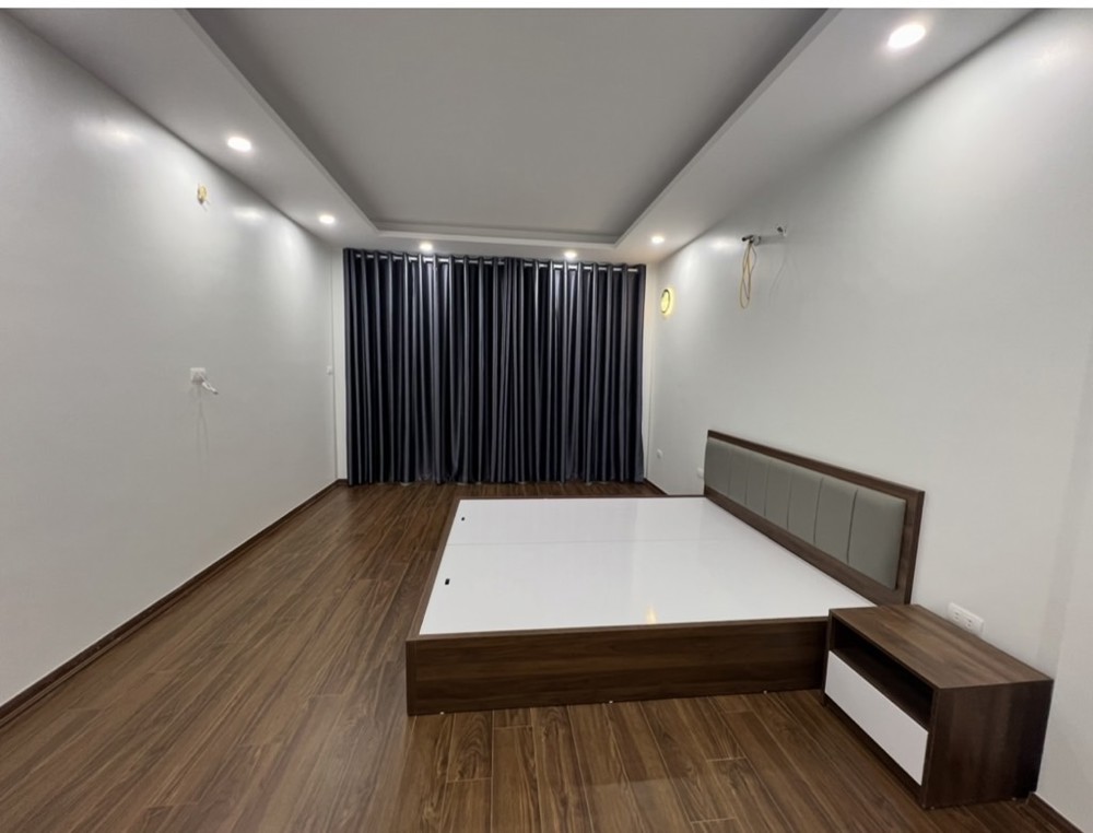 BÁN NHÀ PHÚC ĐỒNG LONG BIÊN,OTO TRÁNH,THANG MÁY,VỈA HÈ,45M NHỈNH 13 TỶ