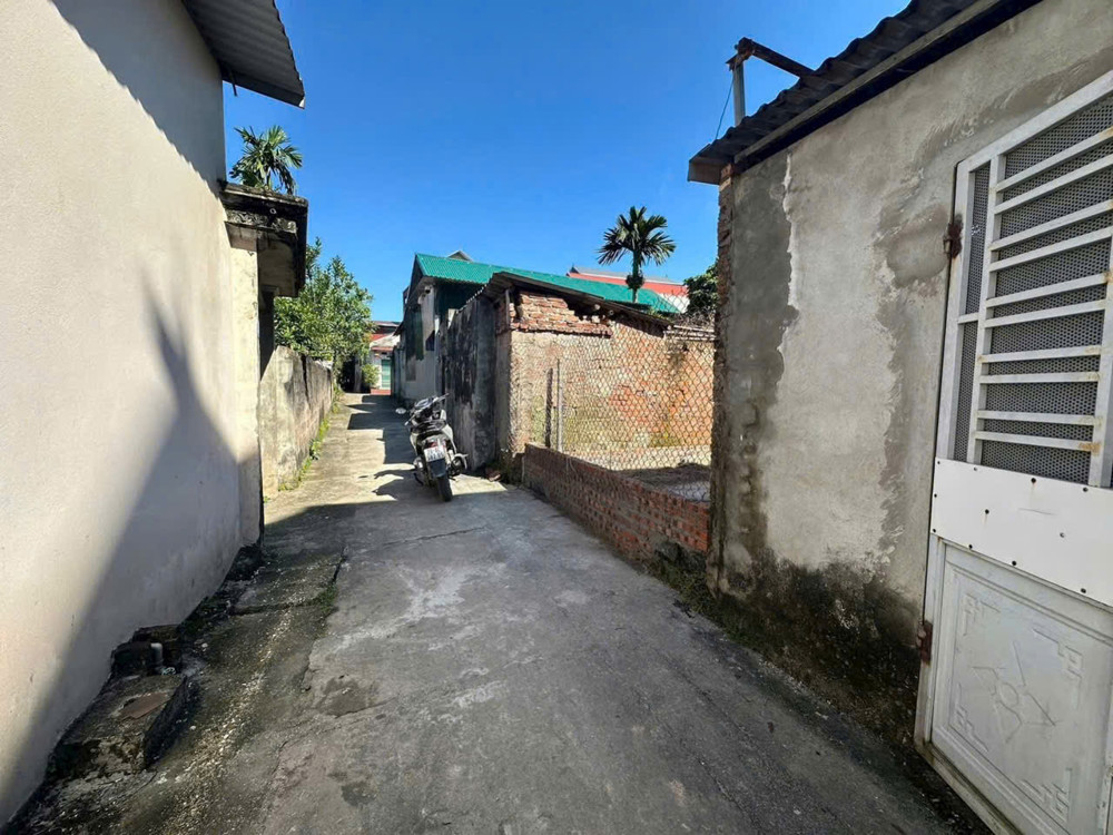 SIÊU PHÂM ĐỨC THƯỢNG .HOÀI ĐỨC .HÀ NỘI
42M NGỖ NÔNG GẦN ĐƯỜNG Ô TÔ TRÁNH.
GẦN CHỢ.HỒ ĐIỀU