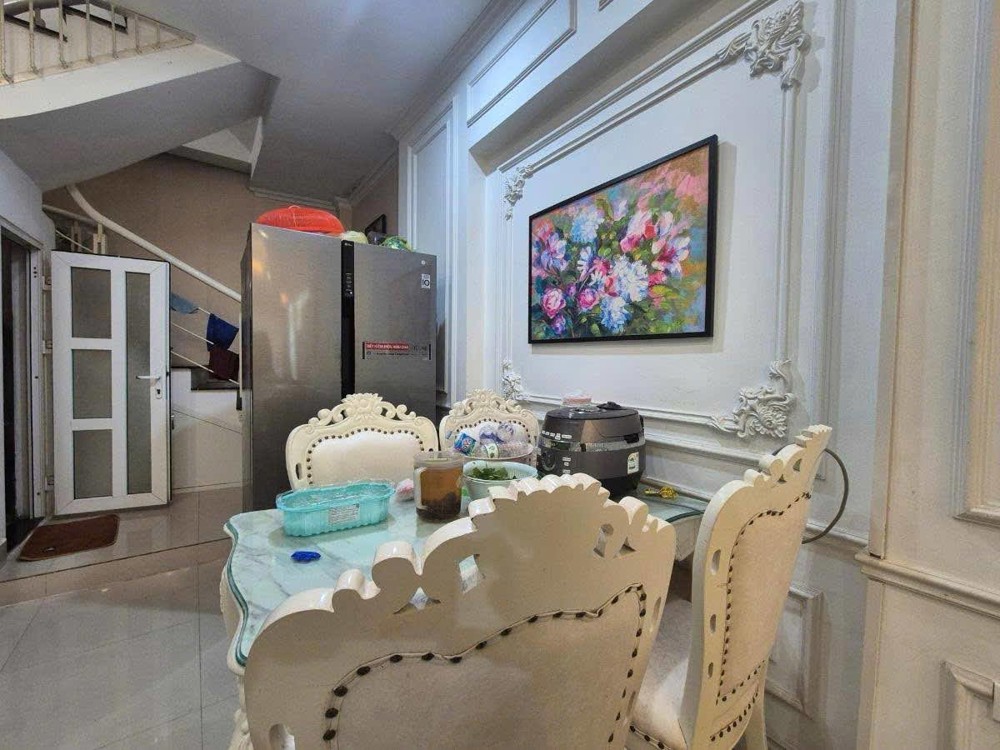 Bán nhà Khu Đô thị Đại Kim (Nguyễn Cảnh Dị)-55m*5tầng*5mMT, vỉa hè rộng- Giá 23,4tỷ