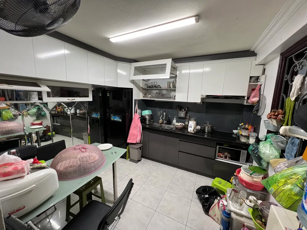 Bán Nhà Ô Đồng Lầm 38/41m2. 6 tầng. mặt tiền 11m. giá 14 tỷ Đống Đa Hà Nội