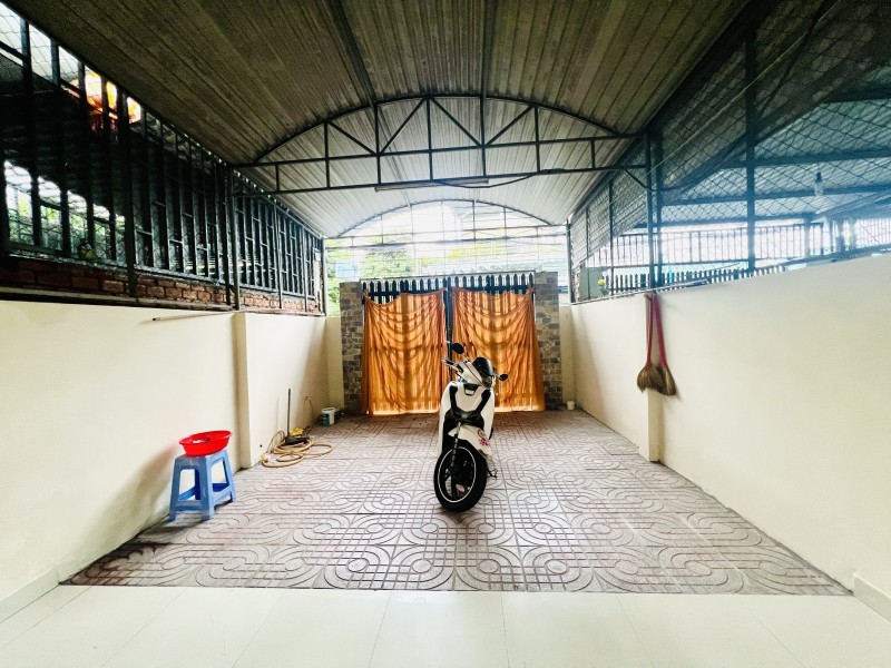 Bán nhà đường Số 2, Tăng Nhơn Phú B, Q9, TP HCM. DT 124m2, 2PN, SH, giá 9.1 tỷ