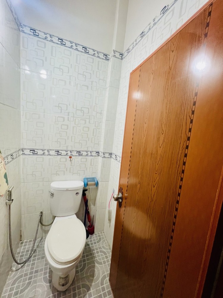 Bán nhà đường Số 2, Tăng Nhơn Phú B, Q9, TP HCM. DT 124m2, 2PN, SH, giá 9.1 tỷ