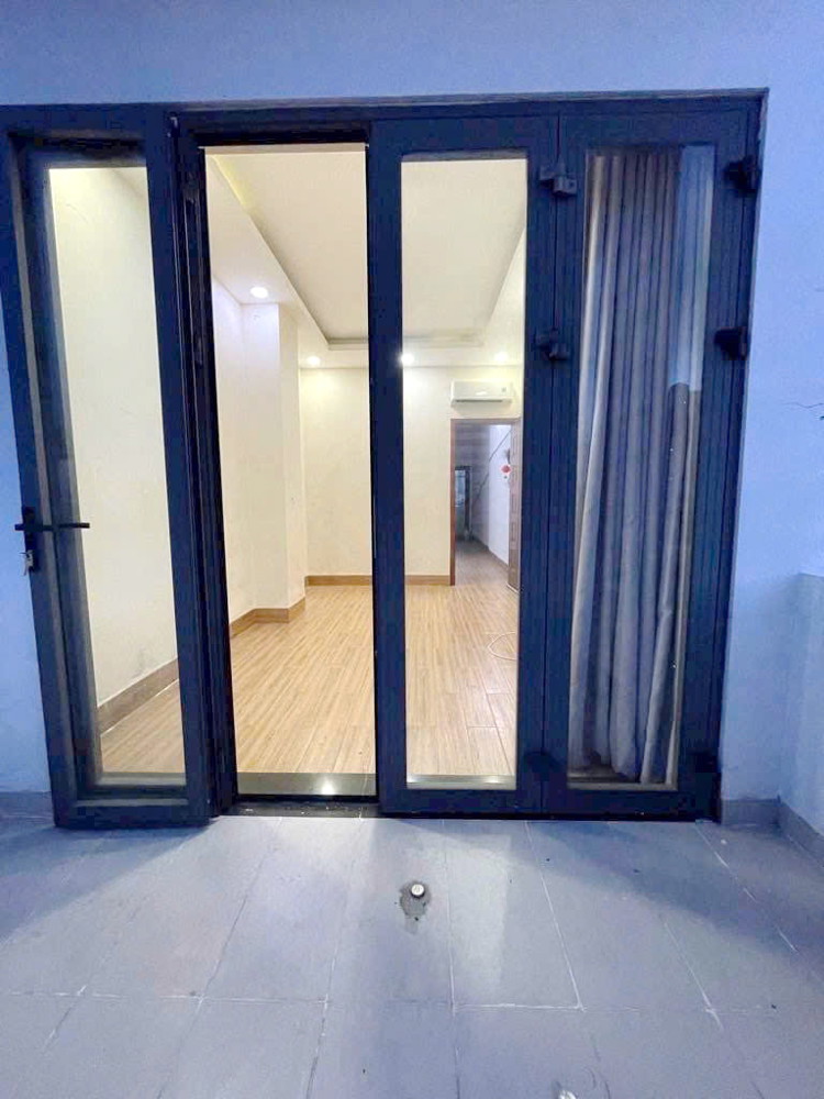 Nhà mặt tiền Hưng Phú P8Q8 chỉ 2p qua Q5, Quận 1