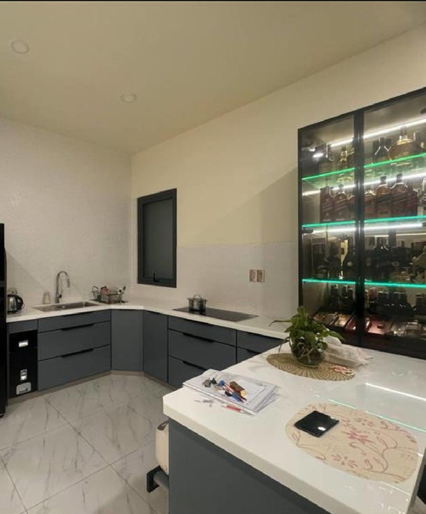 Nhà 3 tầng đẹp sát Trung Tâm Quận 2  Nguyễn Duy Trinh,Phú Hữu,Quận 9 
vuông vức, phong thủy đẹp,