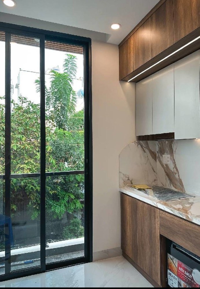 Nhà 3 tầng đẹp sát Trung Tâm Quận 2  Nguyễn Duy Trinh,Phú Hữu,Quận 9 
vuông vức, phong thủy đẹp,