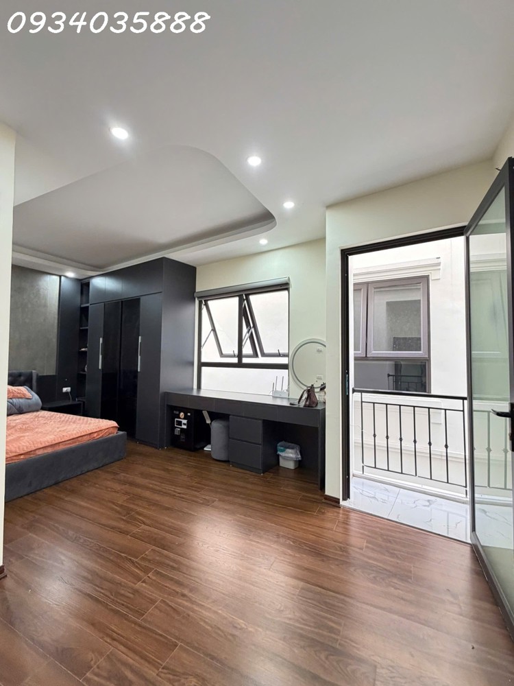 Bán nhà Bồ Đề – 35m² – 6 tầng thang máy – 10.45 tỷ – Long Biên