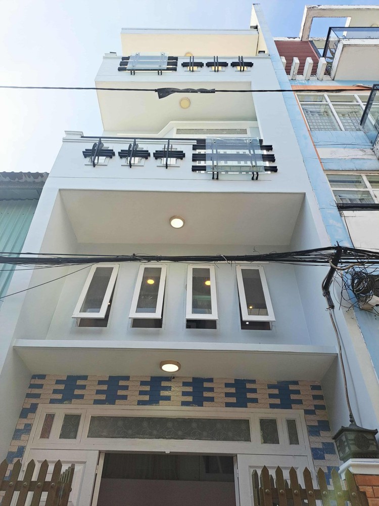 NHÀ 4 TẦNG BTCT GẦN AEON TÂN PHÚ 39M² HXH 6M THÔNG. PHƯỜNG  BHH, BÌNH TÂN