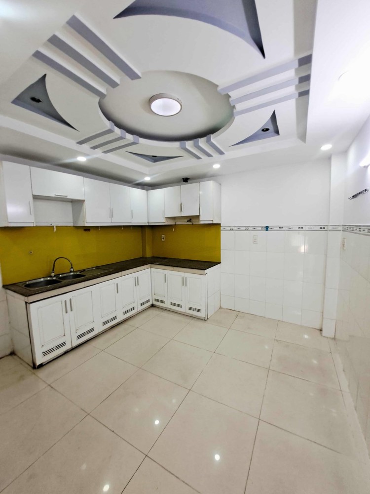 NHÀ 4 TẦNG BTCT GẦN AEON TÂN PHÚ 39M² HXH 6M THÔNG. PHƯỜNG  BHH, BÌNH TÂN