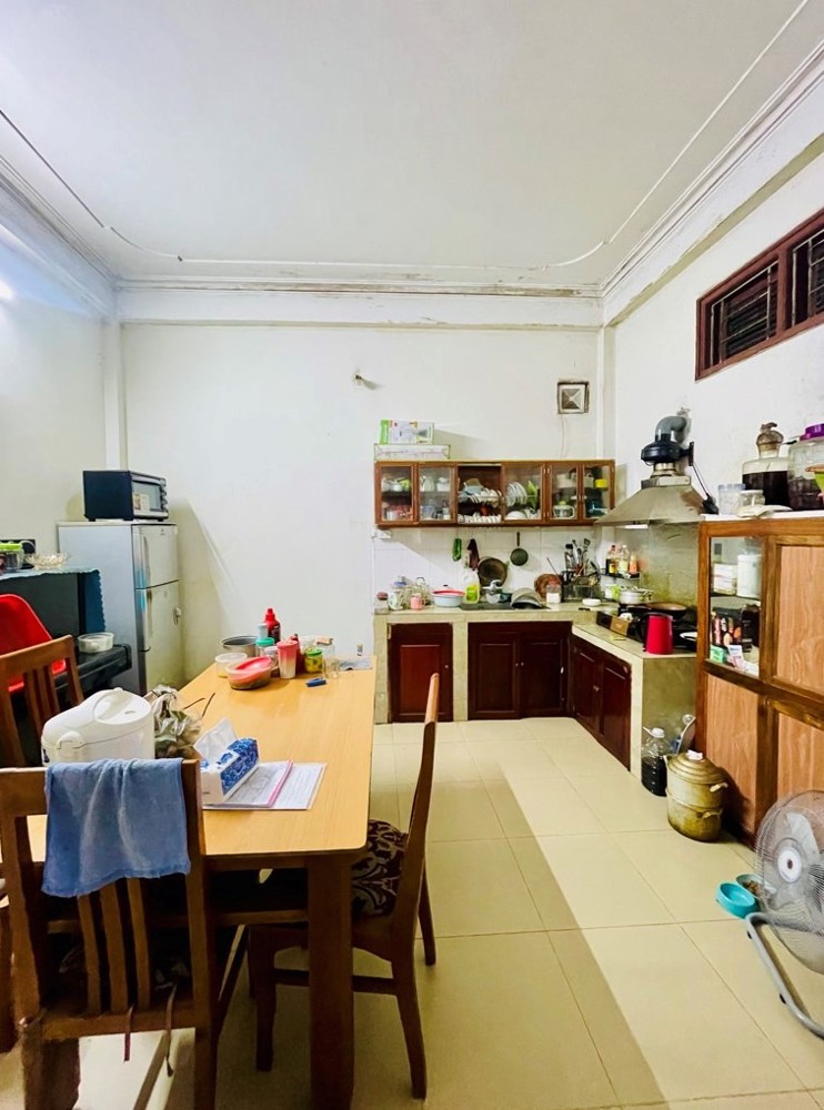 Bán nhà Nguyễn Chí Thanh_lô góc 2 mặt ô tô đỗ cửa_sđ vuông vắn_40m2_giá chào 16,6 tỷ