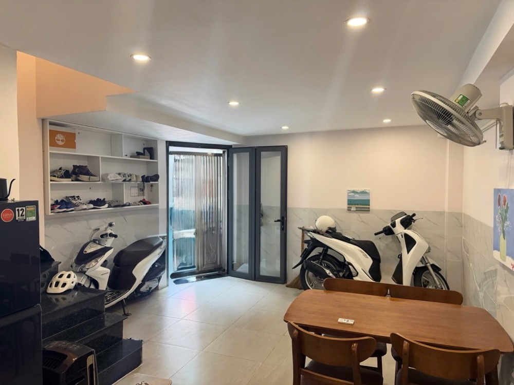 🌸 KHU VIP NAM KỲ KHỞI NGHĨA Q3 28M2 (4.4X7) 3TẦNG 2PN 2WC - 4.6 TỶ