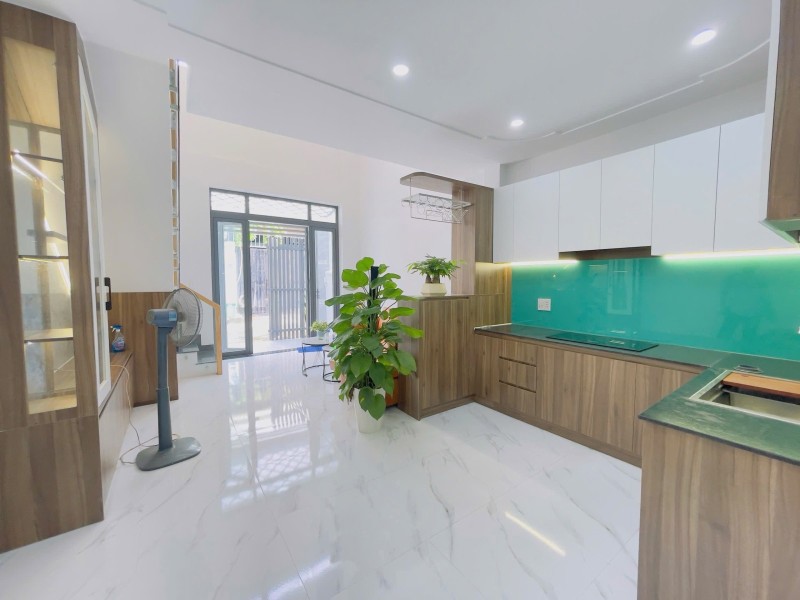 Bán nhà đường 160, Tăng Nhơn Phú A, Q.9, TP HCM. DT : 54m2, 2 tầng, 3PN, SH, 5.19  tỷ. LH: