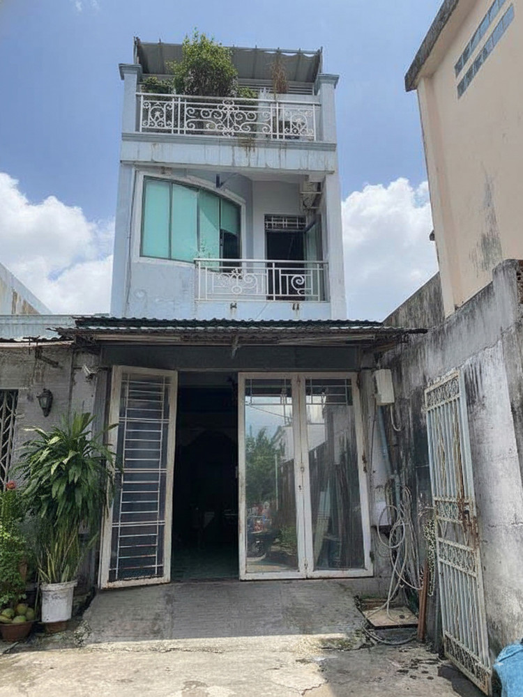 L1639 ⭐️ Giảm 1.4tỷ! Chợ Đầu Mối Nông Sản Hóc Môn, SHR, Vuông, HXH, 3 tầng, 4x17m, 3.x tỷ