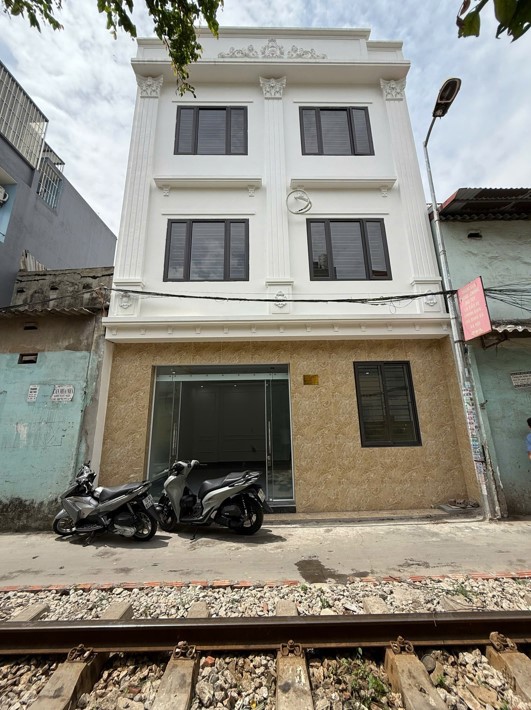 Siêu phẩm mặt ngõ thông Trần Nguyên Hãn, buôn bán kinh doanh Phù hợp nhất là BUÔN BÁN THUỐC + THIẾT