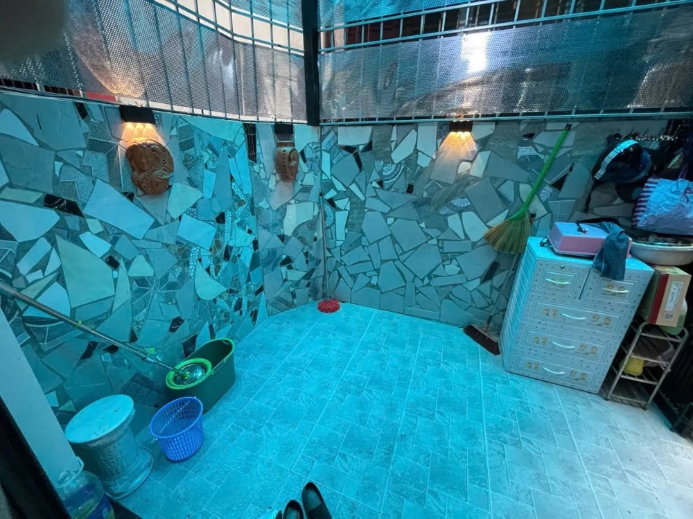 Bán nhà Kim Ngưu 35/42m2. 5 tầng. mătj tiền 3.7m. giá 13.6 Tỷ Hai Bà Trưng Hà Nội