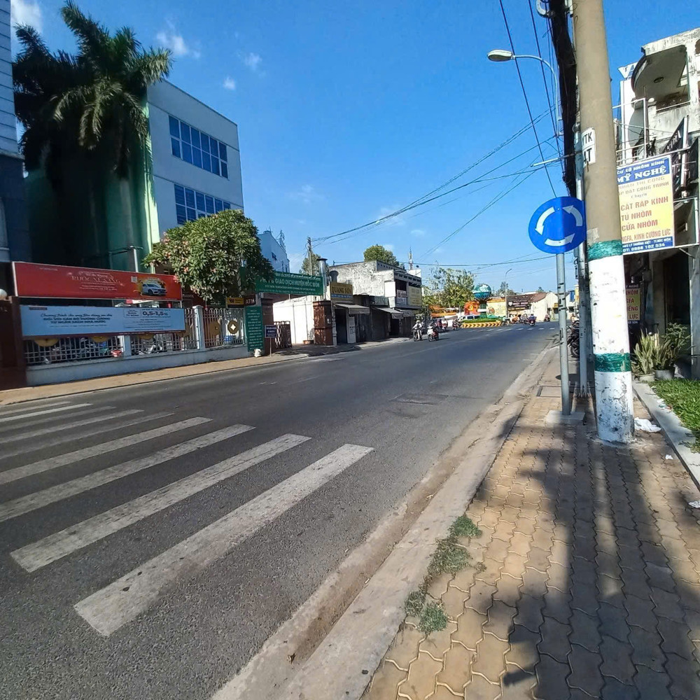 MẶT TIỀN VÀNG (8.82x28) – TRUNG TÂM THỊ TRẤN HÓC MÔN 
GIẢM SỐC 3,5 TỶ