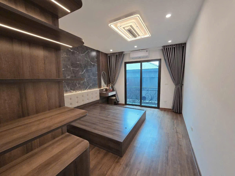 Nhà mới tinh Phúc Lợi – 5 tầng – full nội thất