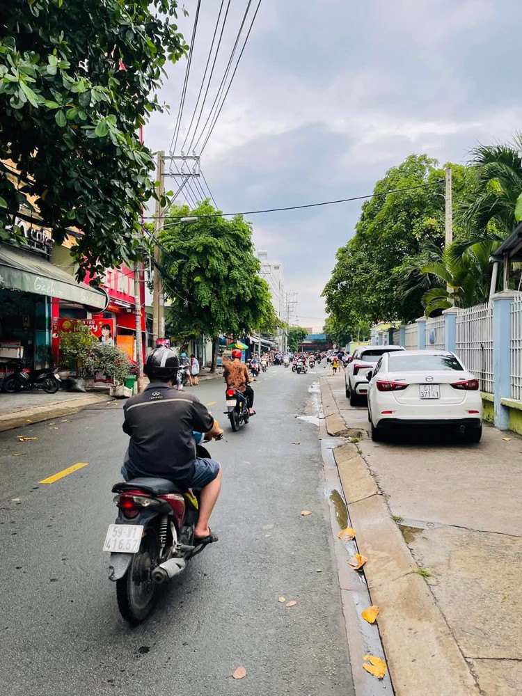 Bán nhà mặt tiền 5 tầng 9,32x23m giá 26,5 tỷ Đường Chung Thị Minh