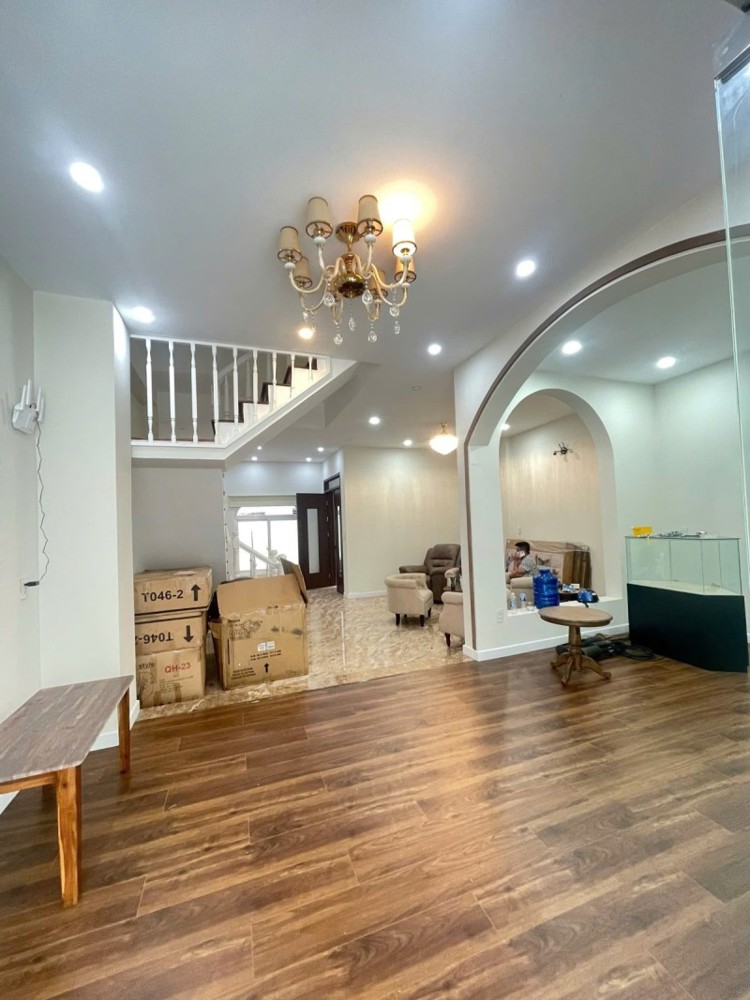 Bán nhà đường số 8, Phường  Linh Trung, Thủ Đức, TP HCM. DT 70m2, 3 tầng, 3PN, SH, 6.5 tỷ