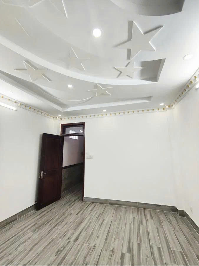 NHÀ ĐẸP BÌNH TÂN – GIÁP TÂN PHÚ – HXH – 4M X 17,5M  – 4 TẦNG – OTO VÀO NHÀ – NHỈNH 7 TỶ