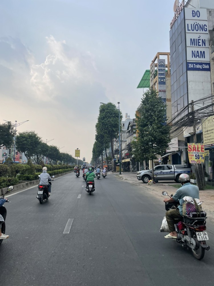 Bán nhà mặt tiền 24x40m giá 109 tỷ Đường Trường Chinh