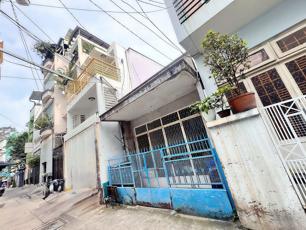 BÁN NHÀ 2 TẦNG HXH Đ.LÊ THỊ RIÊNG, Q1 - NGANG HIẾM 6M*26M NỞ HẬU VUÔNG CHUẨN ĐẸP - CHÍNH CHỦ 1 ĐỜI