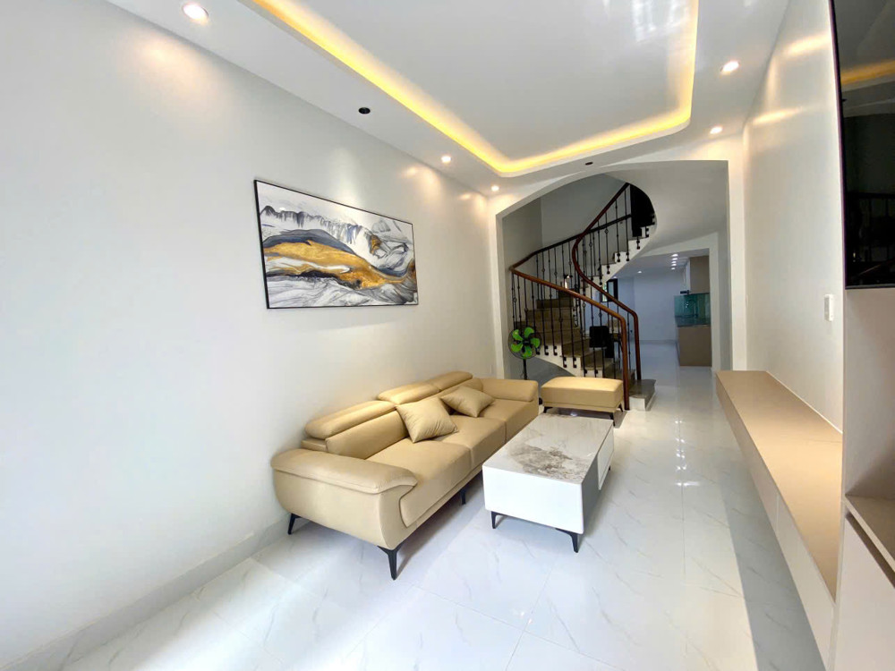 Bán căn homestay xây độc lập60m x 4 tầng , sân cổng riêng ngõ nông thẳng tắp ngay phố An Đà - Lê