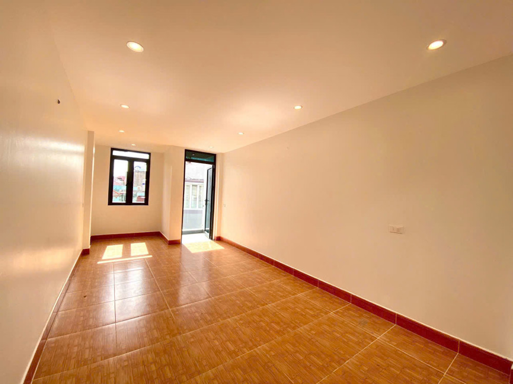 Bán căn homestay xây độc lập60m x 4 tầng , sân cổng riêng ngõ nông thẳng tắp ngay phố An Đà - Lê