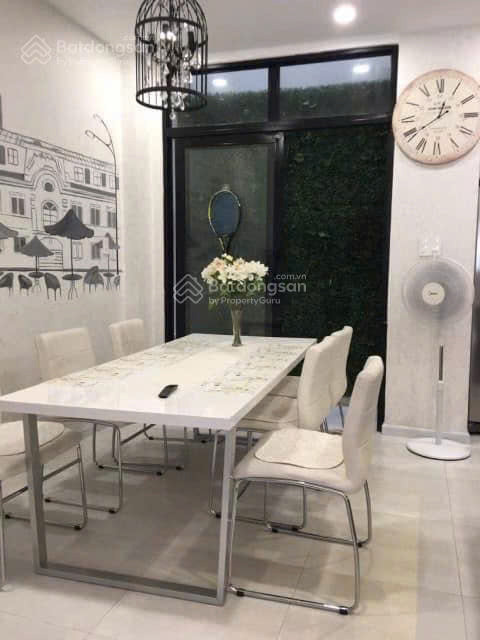 BÁN GẤP NHÀ Q7 Ô TÔ ĐỖ CỬA VỊ TRÍ SIÊU ĐẸP GIÁ TỐT