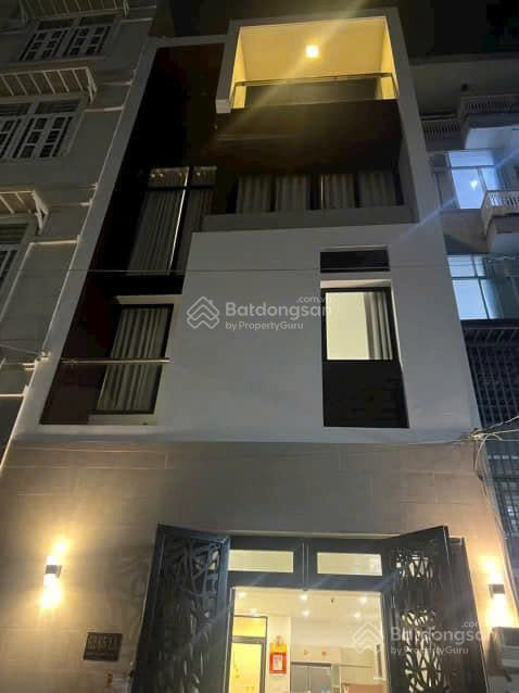 BÁN GẤP NHÀ Q7 Ô TÔ ĐỖ CỬA VỊ TRÍ SIÊU ĐẸP GIÁ TỐT