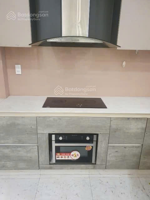 BÁN GẤP NHÀ Q7 Ô TÔ ĐỖ CỬA VỊ TRÍ SIÊU ĐẸP GIÁ TỐT