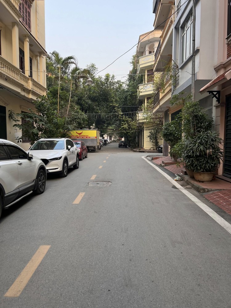 Bán nhà Khu Đô thị mới Đại Kim (Nguyễn Cảnh Dị)-50m*5tầng, vỉa hè rộng- Giá 20 tỷ