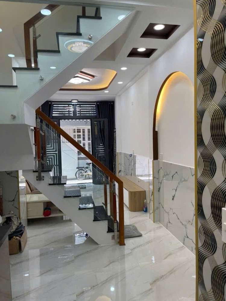 L1652 ⭐️ Giảm 100tr! sát UBND Phường Gò Vấp, SHR, 3 tầng, 3x9m, 4.x tỷ x nhỏ