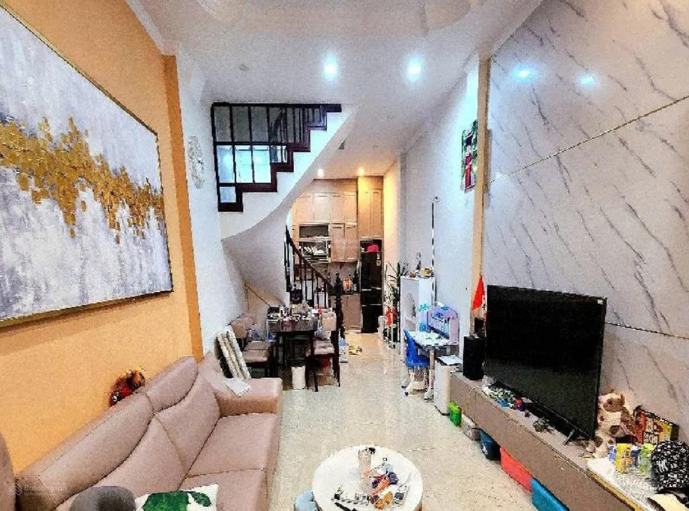 BÁN NHÀ TRUNG TÂM CẦU GIẤY, NGÕ OTO, PHÂN LÔ BÁN CỜ, DT 36M, MT 5M, GIÁ NHỈNH 15 TỶ