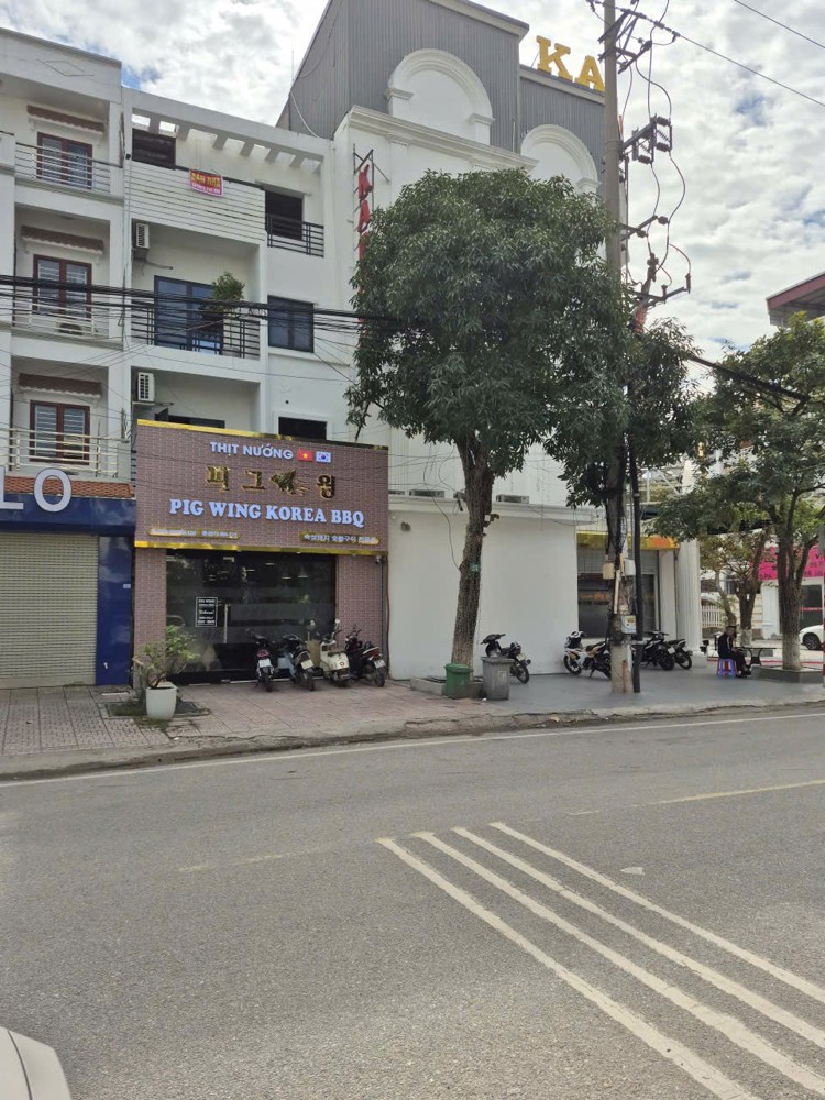 NHÀ ĐẸP – GIÁ TỐT  – CHÍNH CHỦ CẦN BÁN TẠI mặt đường Nguyễn Cao – đối diện chung cư Thanh Bình