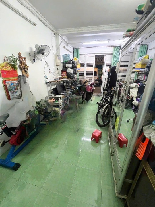 Nhà 1 lầu MT nhựa 8m oto qua lại thoải mái Dương Bá Trạc P.Chánh Hưng P1Q8