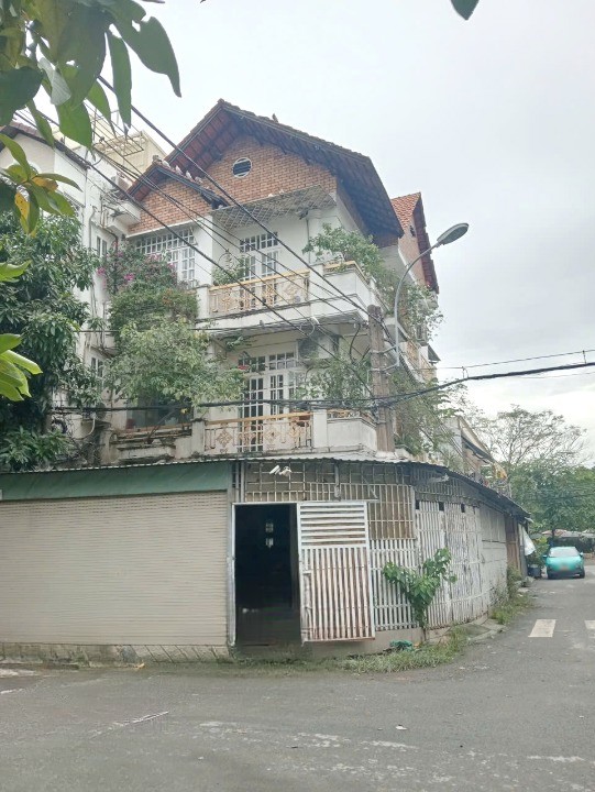 Bán nhà góc 2 mặt tiền đường Số 5 KDC Bình Hưng ngay bx Q8 thông ra Tạ Quang Bửu