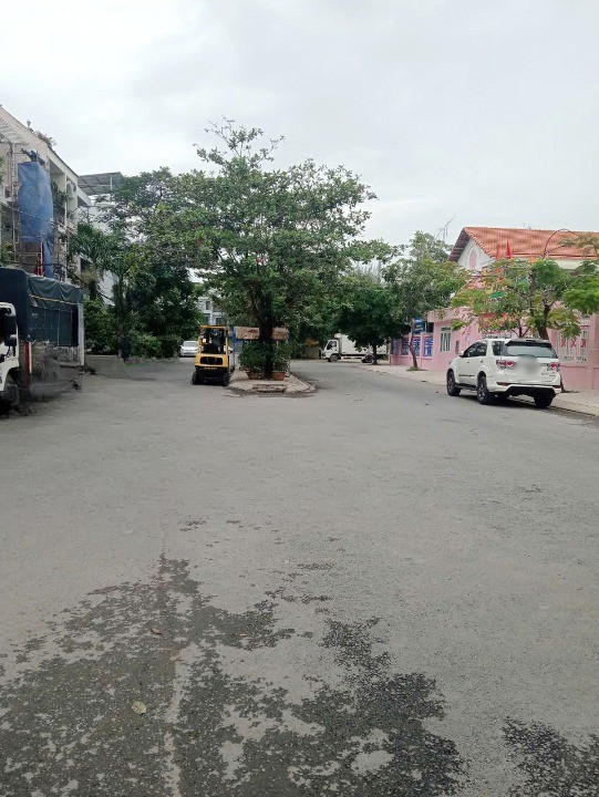 Bán nhà góc 2 mặt tiền đường Số 5 KDC Bình Hưng ngay bx Q8 thông ra Tạ Quang Bửu