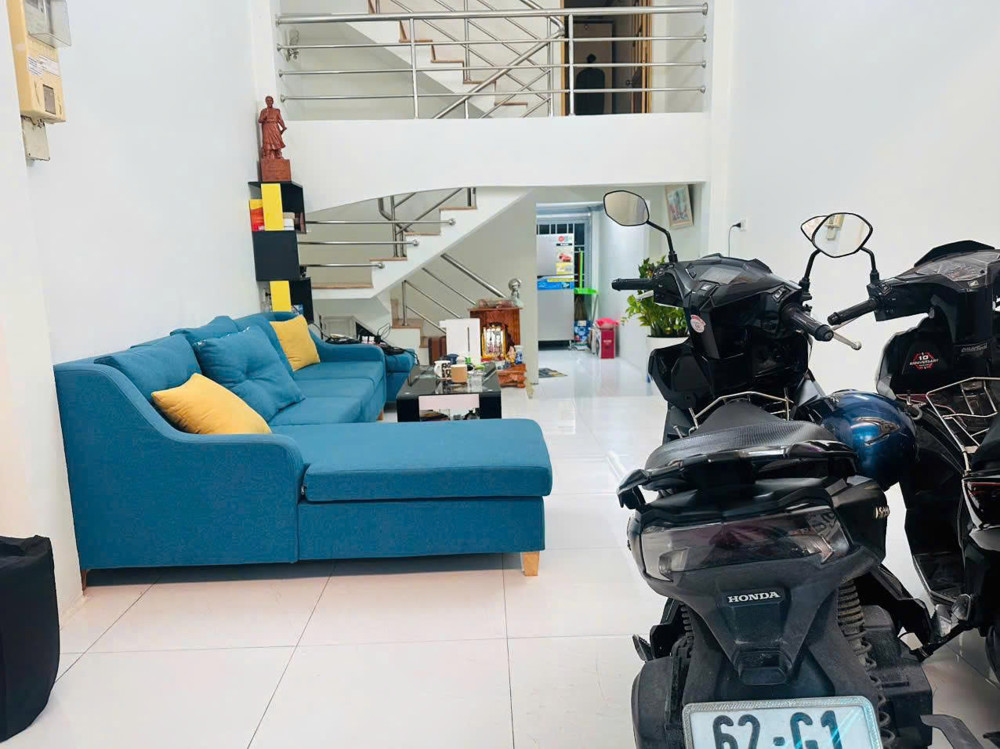 Nhà hẻm 9m 3.5x11m lửng+lầu Bùi Minh Trực P6Q8