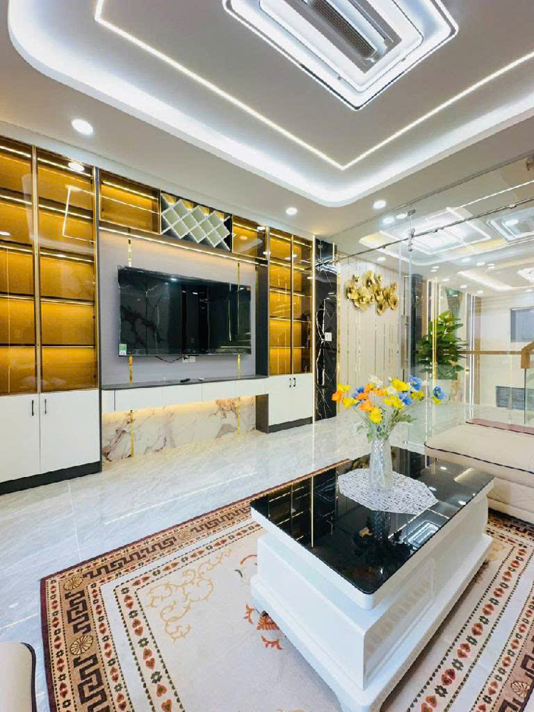 BÁN NHÀ 5 TẦNG FULL NỘI THẤT DTSD 231m2 gần Cầu Vượt Ngã Tư Ga-   An Phú Đông -Q12