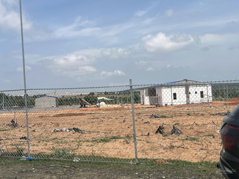 Siêu phẩm vuông vức 50x100m, giá quanh khu 1,3-1,5triệu/m2. Chủ kẹt tiền bán gấp 830 ngàn/1 m2