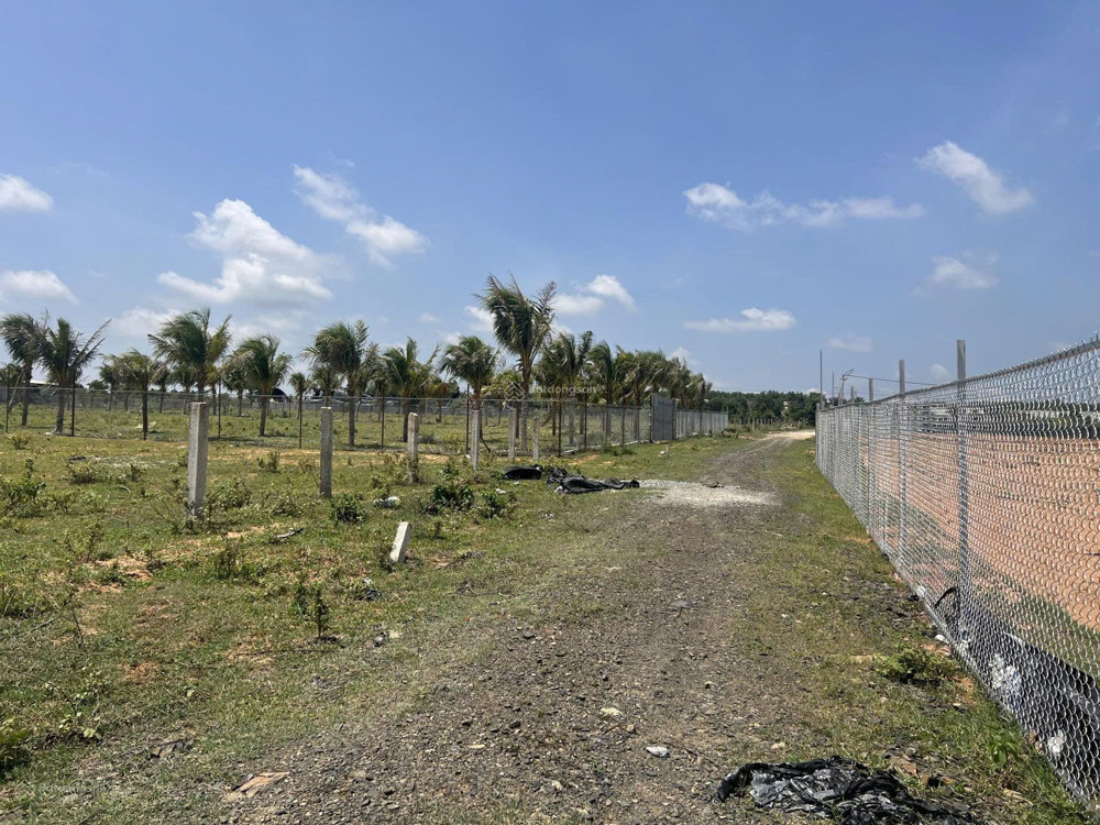 Siêu phẩm vuông vức 50x100m, giá quanh khu 1,3-1,5triệu/m2. Chủ kẹt tiền bán gấp 830 ngàn/1 m2