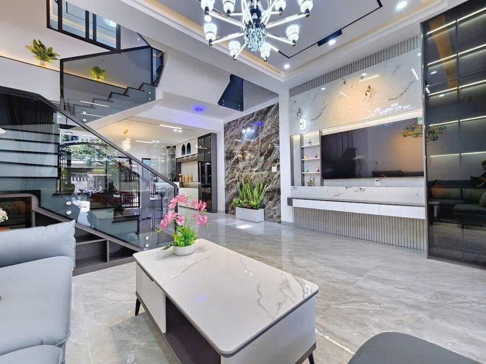 PHẠM HỮU LẦU - QUẬN 7- TẶNG FULL thiết kế bên trong - 3 TẦNG - 72M2 - 6TỶ4️