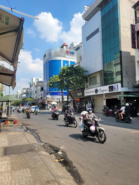 Nhà MT Đường Nguyễn Đình Chiểu Phường 1 Quận 3 Cũ