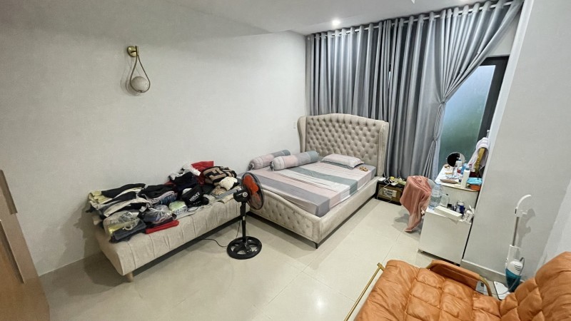 Bán nhà  Hiệp Bình Chánh, đường Số 9, Thủ Đức, TP HCM. DT 5x18m, 3 tầng, 3PN, SH, 8.7 tỷ