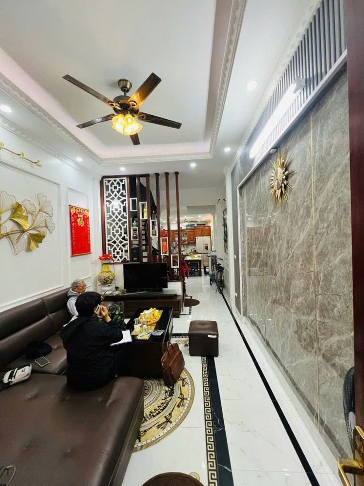 💎 Hiếm nhưng có thật 40 m. 6,35 tỷ – Hai thoáng – 20m ô tô tại Miếu Đầm Lh 0972 078 667